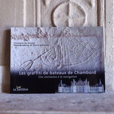 Les graffiti de bateaux de Chambord : une invitation à la navigation 